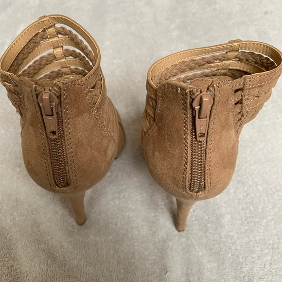 Lauren Conrad Heels Size 7 Tan Like New Spumoni - Picture 4 of 7